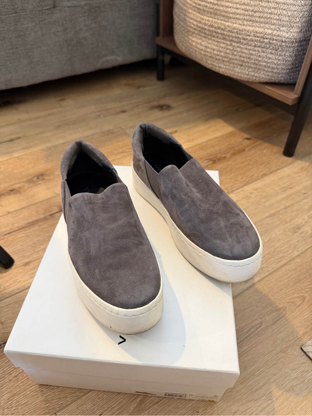 Vince Warren grey suede platform sneaker 5.5